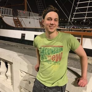 Meet your Posher, Andrew